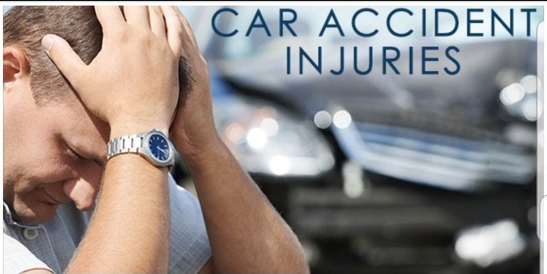 Infographic explaining whiplash as a common car accident injury